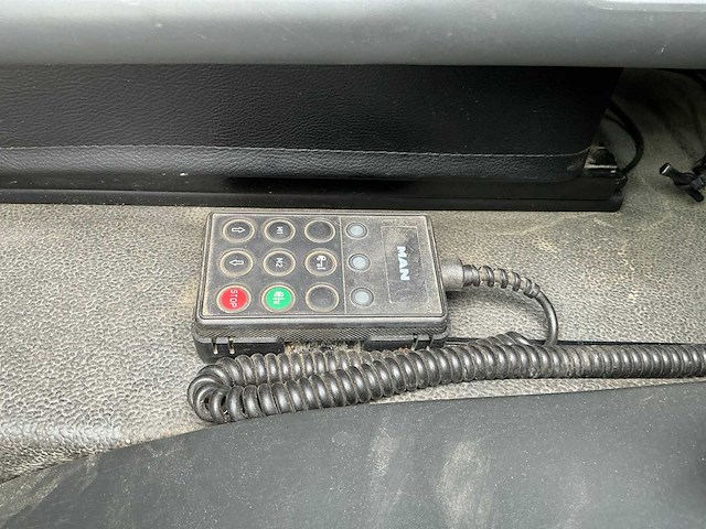 Man tgl vrachtwagen met opbouw - afbeelding 8 van  35