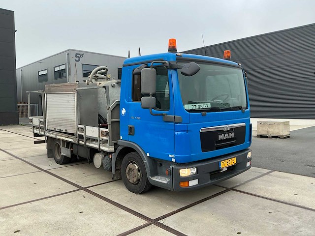 Man tgl vrachtwagen met opbouw - afbeelding 12 van  35