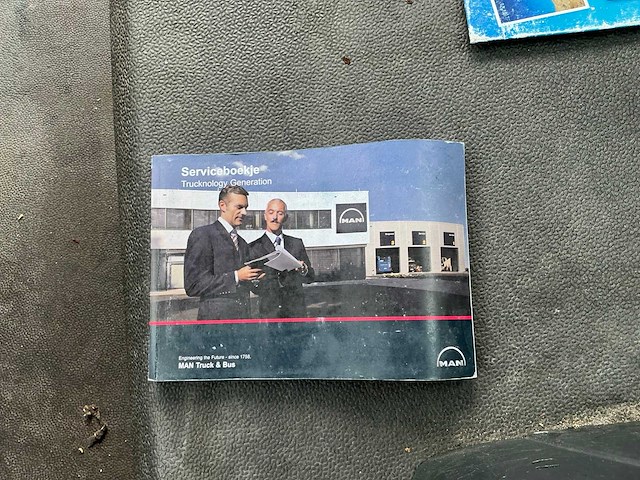 Man tgl vrachtwagen met opbouw - afbeelding 25 van  35