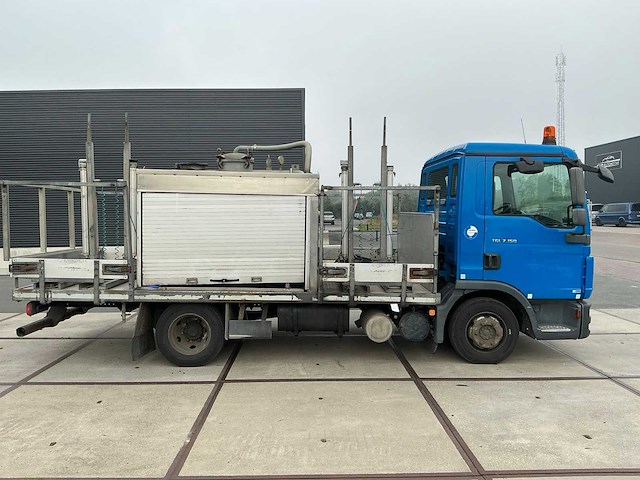 Man tgl vrachtwagen met opbouw - afbeelding 32 van  35