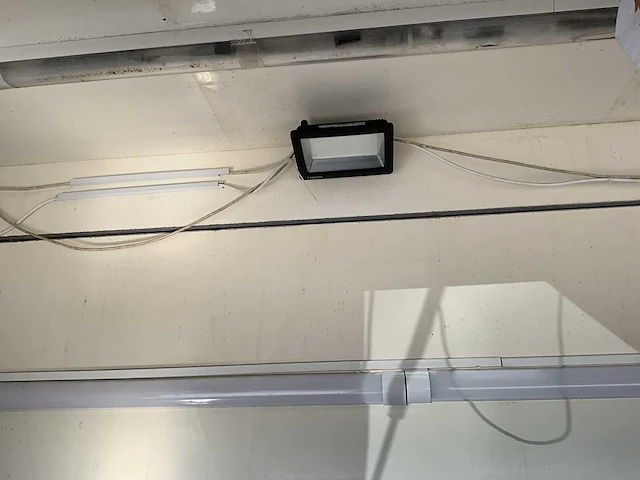 Man verkoopwagen combinatie - afbeelding 9 van  35