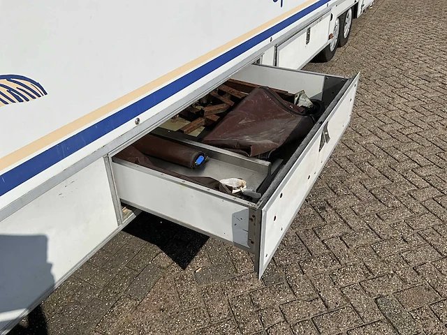 Man verkoopwagen combinatie - afbeelding 11 van  35