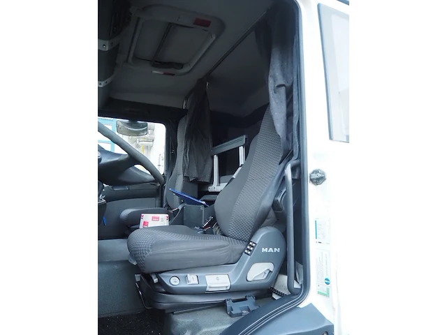 Man - afbeelding 18 van  45