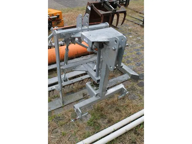 Manegevlakker/bodemvlakker met rol. breedte 200cm - afbeelding 4 van  4