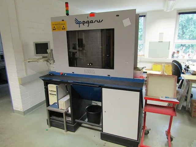 Mania - 2002 - pegasus mpp 6504 - flying probe tester - afbeelding 1 van  11