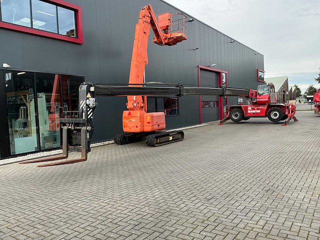 Manitou mrt2540+ privilege roterende verreiker - afbeelding 9 van  73