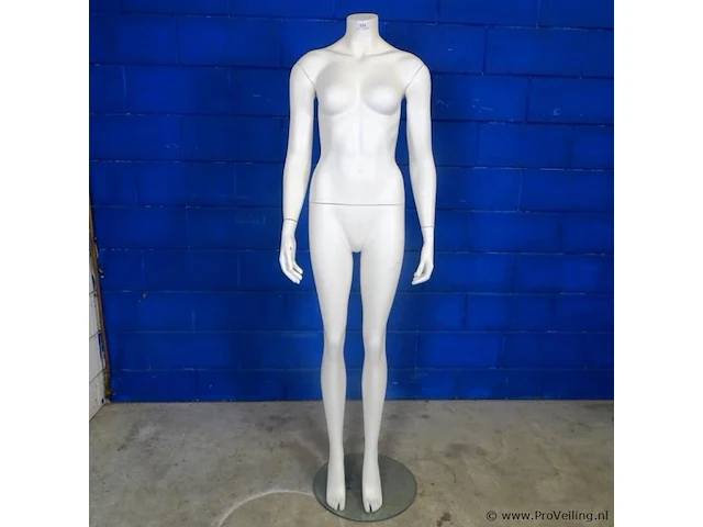 Mannequin - afbeelding 1 van  5