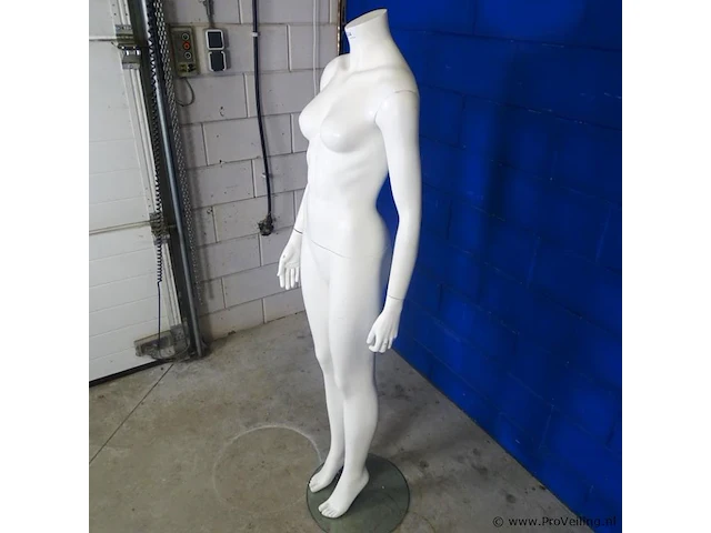Mannequin - afbeelding 2 van  5
