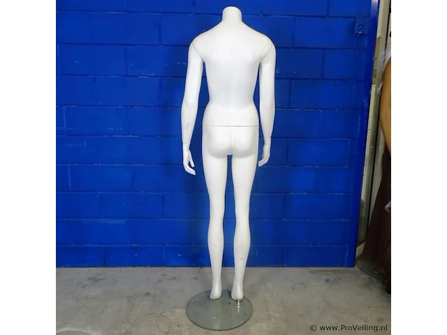 Mannequin - afbeelding 5 van  5