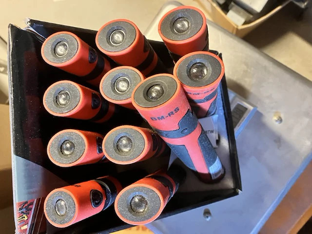 Mannesmann zaklamp buigbaar display van 11 stuks met magneet - afbeelding 1 van  9