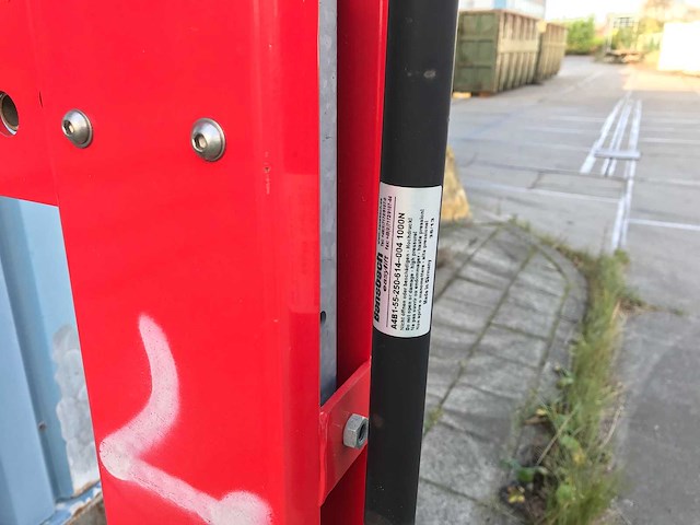 Mannus - slagboom op betonnen voet - afbeelding 9 van  9