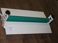 In hoogte verstelbare staande lamp op driepoot - afbeelding 3 van  4