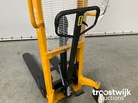 Manuele stapelaar 1000kg 1.6m - afbeelding 10 van  11