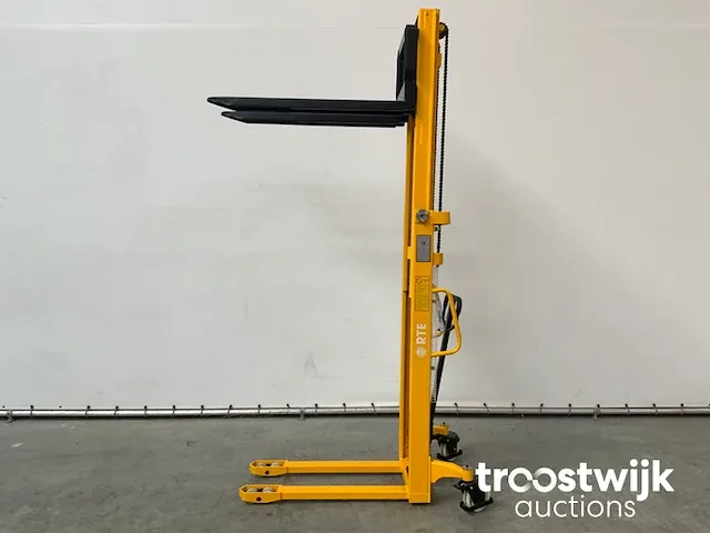 Manuele stapelaar 1500kg 2.5m dubbele ketting - afbeelding 2 van  10