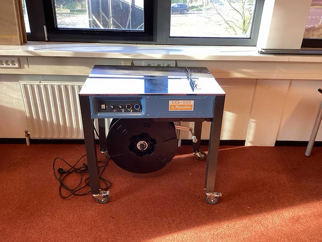 Manutan exs-303 omsnoerings machine - afbeelding 1 van  6