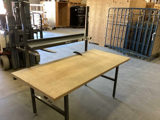 Manutan inpaktafel - afbeelding 1 van  6
