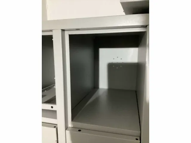 Manutan lockerkast 15 vakken - afbeelding 3 van  7