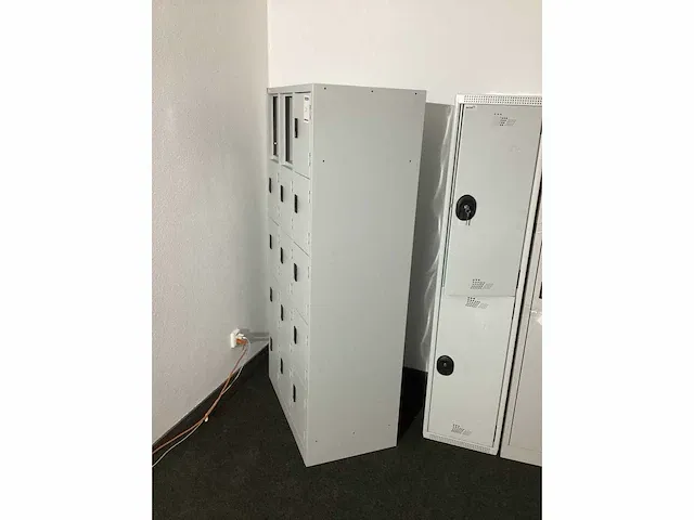 Manutan lockerkast 15 vakken - afbeelding 4 van  7