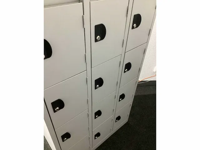 Manutan lockerkast 15 vakken - afbeelding 7 van  7