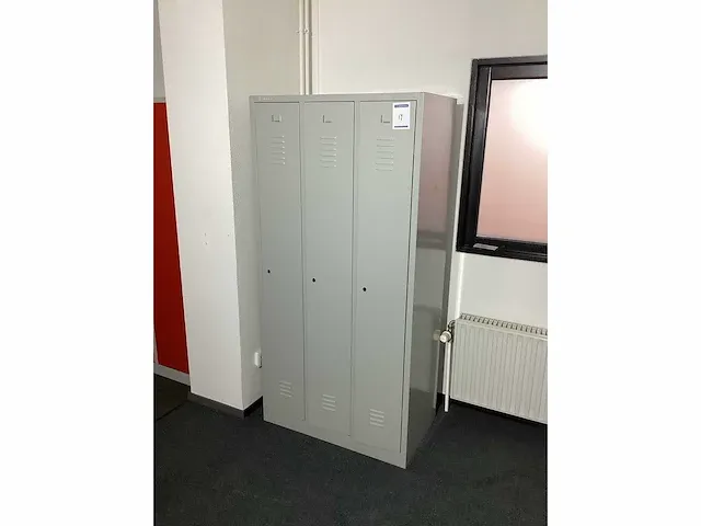 Manutan lockerkast - afbeelding 1 van  6