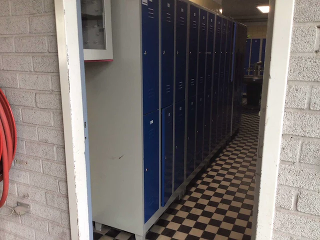 Manutan lockerkast - afbeelding 2 van  3