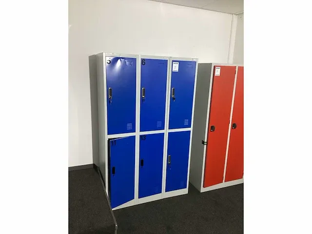 Manutan lockerkasten - afbeelding 1 van  11