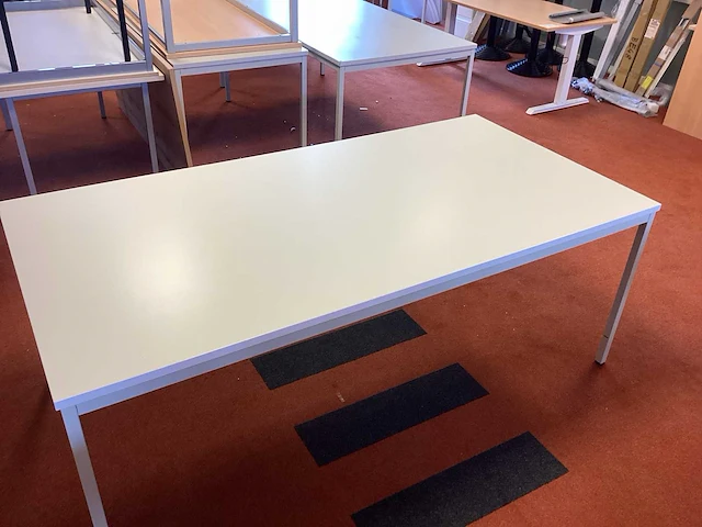 Manutan rechthoekige tafel - afbeelding 4 van  4
