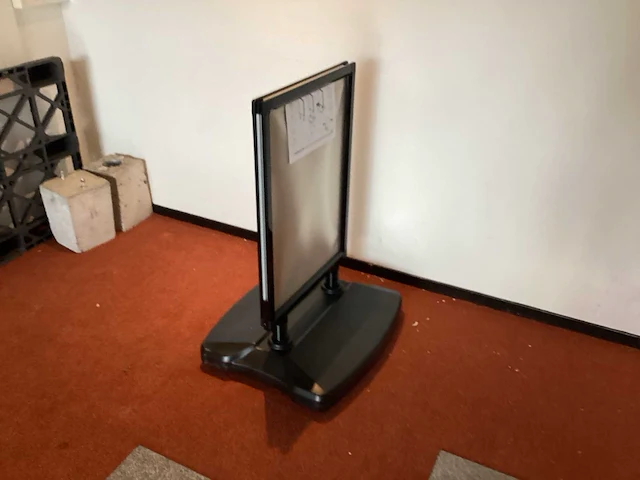 Manutan reclamebord - afbeelding 4 van  5