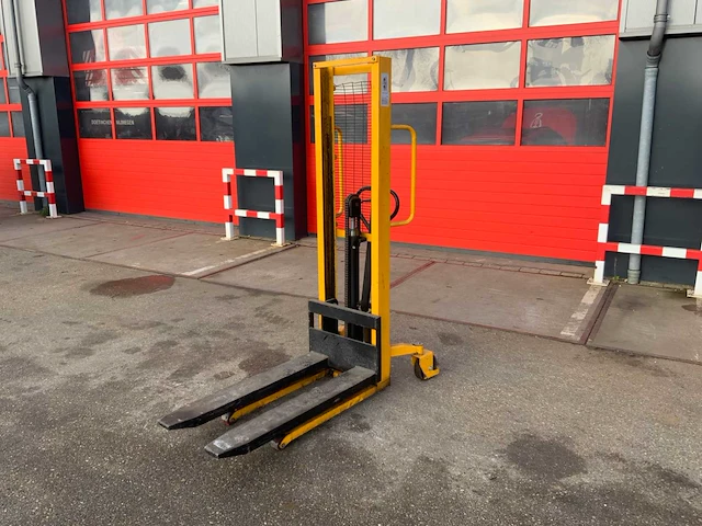 Manutan stapelaar 1000kg - afbeelding 1 van  8