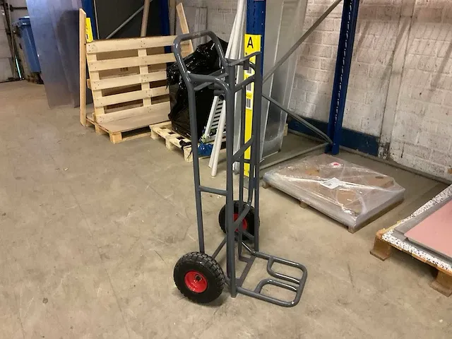 Manutan steekwagen - afbeelding 1 van  4