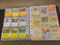 Map vol met (zeldzame) pokémonkaarten + gevulde pokémon tins - afbeelding 3 van  41