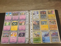 Map vol met (zeldzame) pokémonkaarten + gevulde pokémon tins - afbeelding 9 van  41