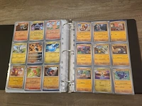 Map vol met (zeldzame) pokémonkaarten + gevulde pokémon tins - afbeelding 30 van  41