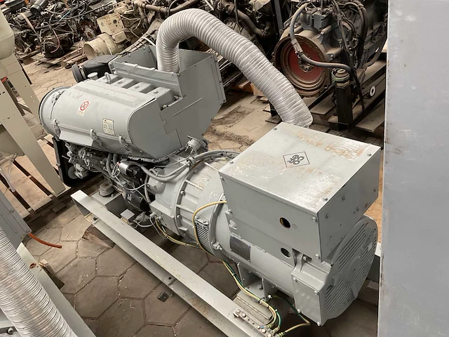 Marellimotori m7b 200 sa generator - afbeelding 8 van  15