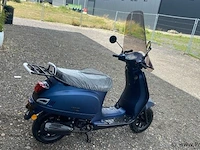 Marengo scooter matt blauw rijklaar zonder kilometers! helemaal compleet! - afbeelding 3 van  9