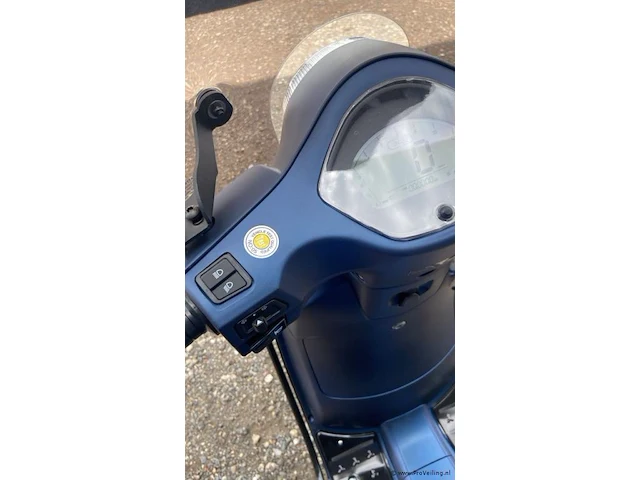 Marengo scooter matt blauw rijklaar zonder kilometers! helemaal compleet! - afbeelding 8 van  9