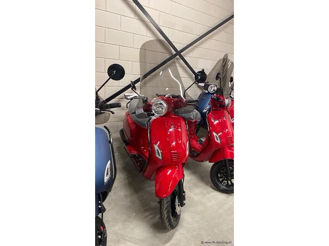Marengo scooter rood - afbeelding 3 van  5