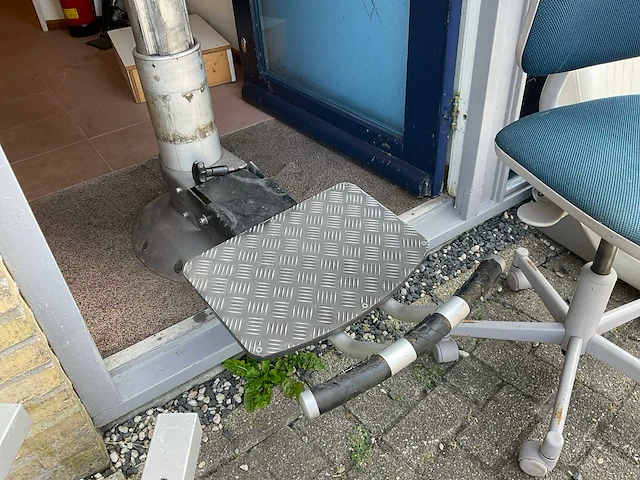 Maritieme stoelen en onderstellen - afbeelding 12 van  18