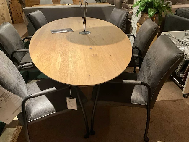 Mariu ovale eiken eetkamertafel - afbeelding 3 van  7