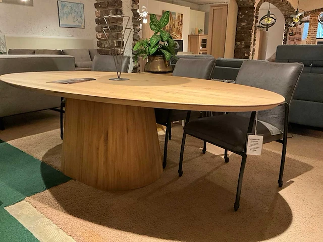 Mariu ovale eiken eetkamertafel - afbeelding 4 van  7