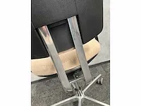 Markant - ergonomische bureaustoel - beige, zwart, chroom - afbeelding 9 van  10