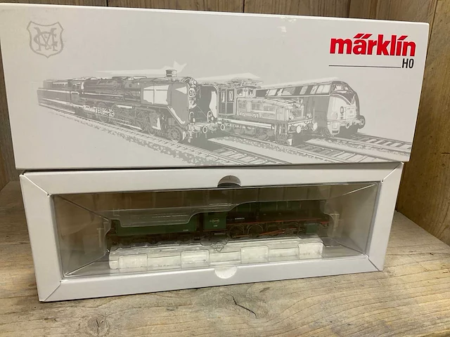 Märklin stoomlocomotief serie 81. 39539 modeltrein - afbeelding 1 van  4