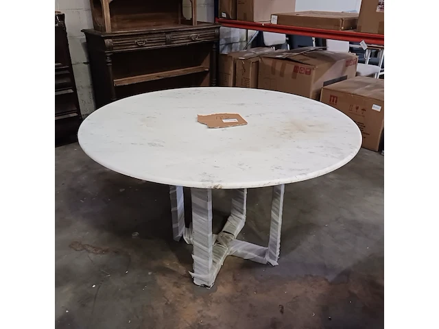 Marmer eettafel wit buiten binnen, zwarte voet, 2025 - afbeelding 1 van  3