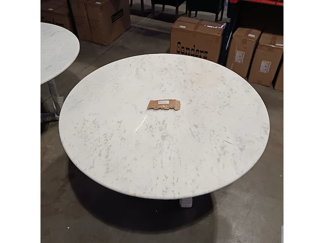Marmer eettafel wit buiten/binnen, zwarte voet, 2025 - afbeelding 2 van  4