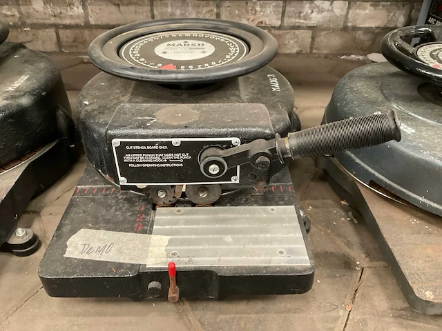 Marsh h 1/2” stencil cutting machine - afbeelding 4 van  4