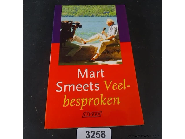 Mart smeets. veel besproken - afbeelding 1 van  4