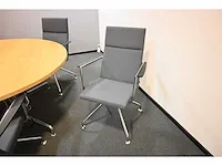 Martela - form - design vergader opstelling met 6 vergaderstoelen - afbeelding 3 van  7
