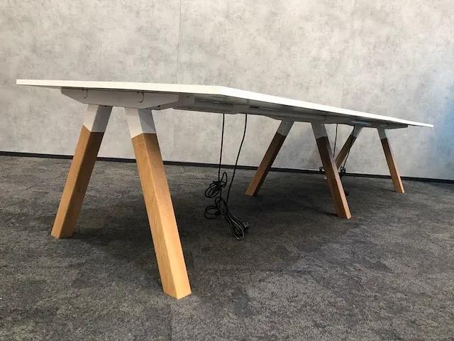 Martela frankie - 4 persoons workbench - houten a-poot - afbeelding 9 van  16