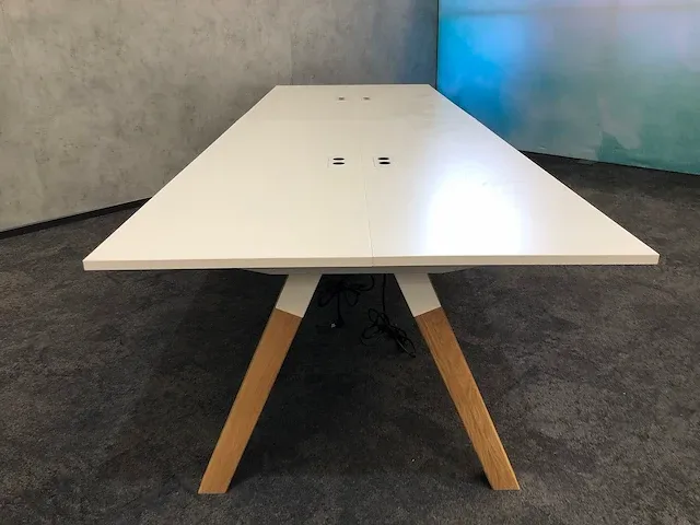 Martela frankie - 4 persoons workbench - houten a-poot - afbeelding 15 van  16