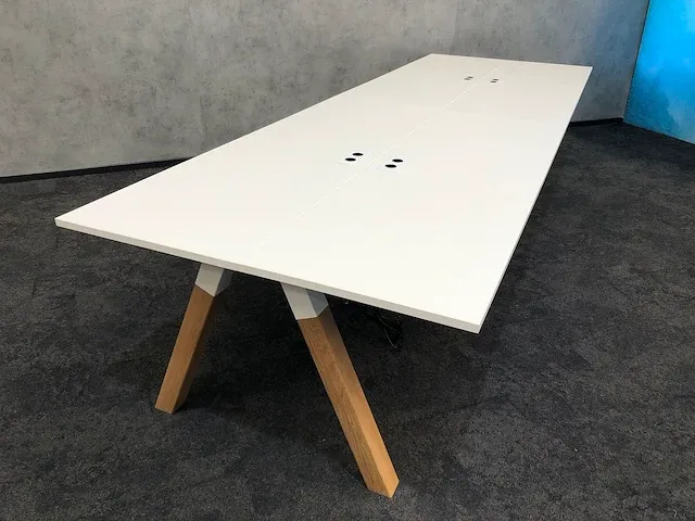 Martela frankie - 4 persoons workbench - houten a-poot - afbeelding 16 van  16